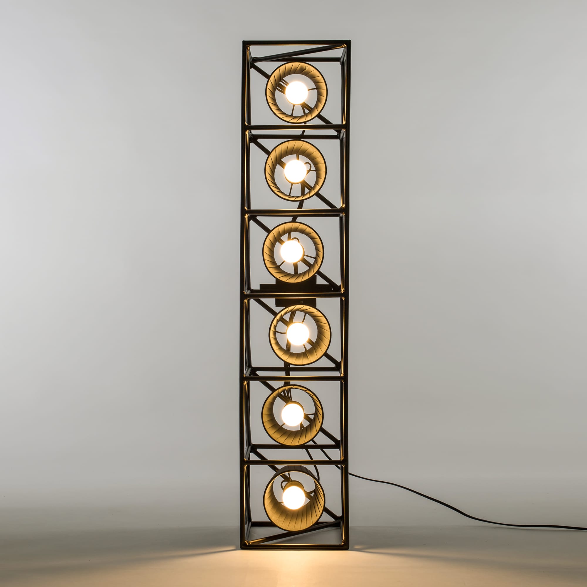 创意家具 - 灯饰|落地灯|办公家具|设计师家具|Multilamp