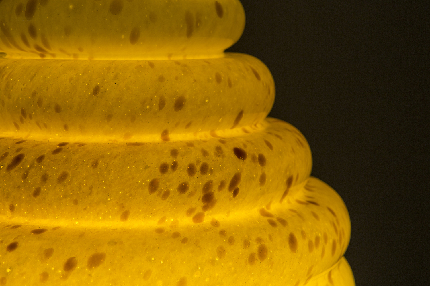 创意家具 - 灯饰|落地灯|办公家具|设计师家具|Colmena落地灯