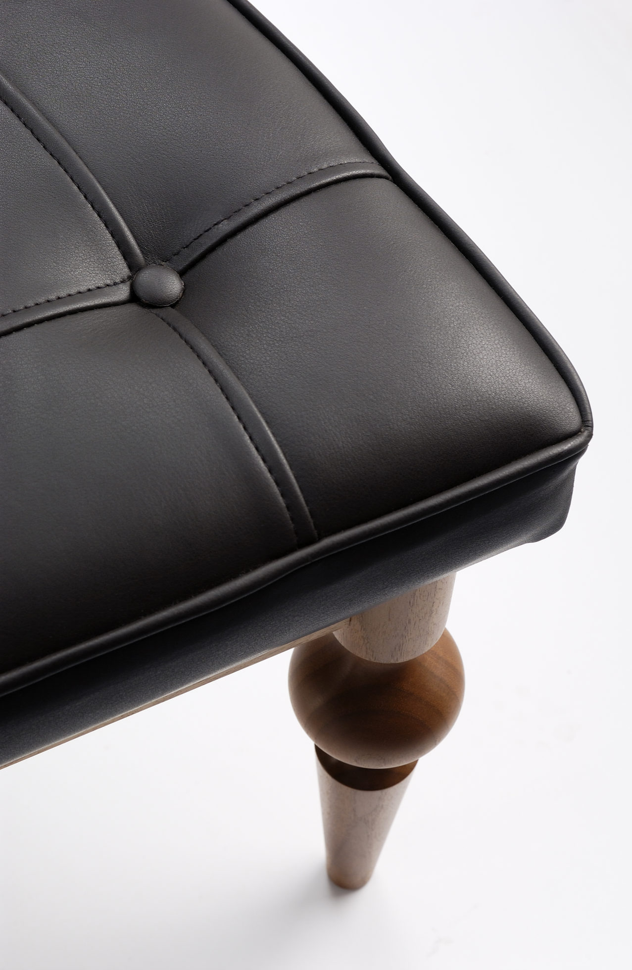 创意家具 - 坐具|长凳|办公家具|设计师家具|em dash 板凳