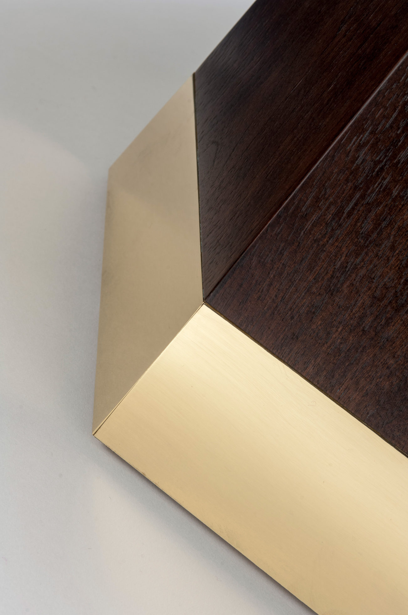 创意家具 - 桌几|餐桌|办公家具|设计师家具|equilibrium 咖啡桌