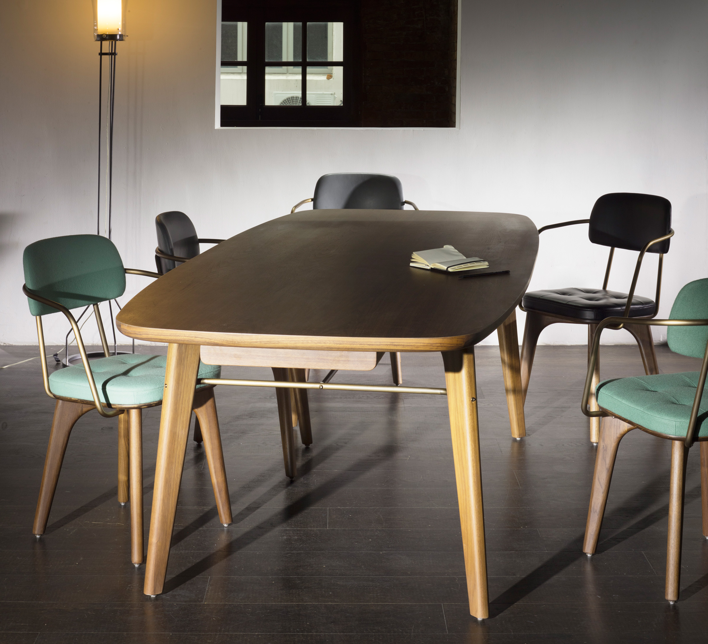 创意家具 - 桌几|餐桌|办公家具|设计师家具|Utility 餐桌