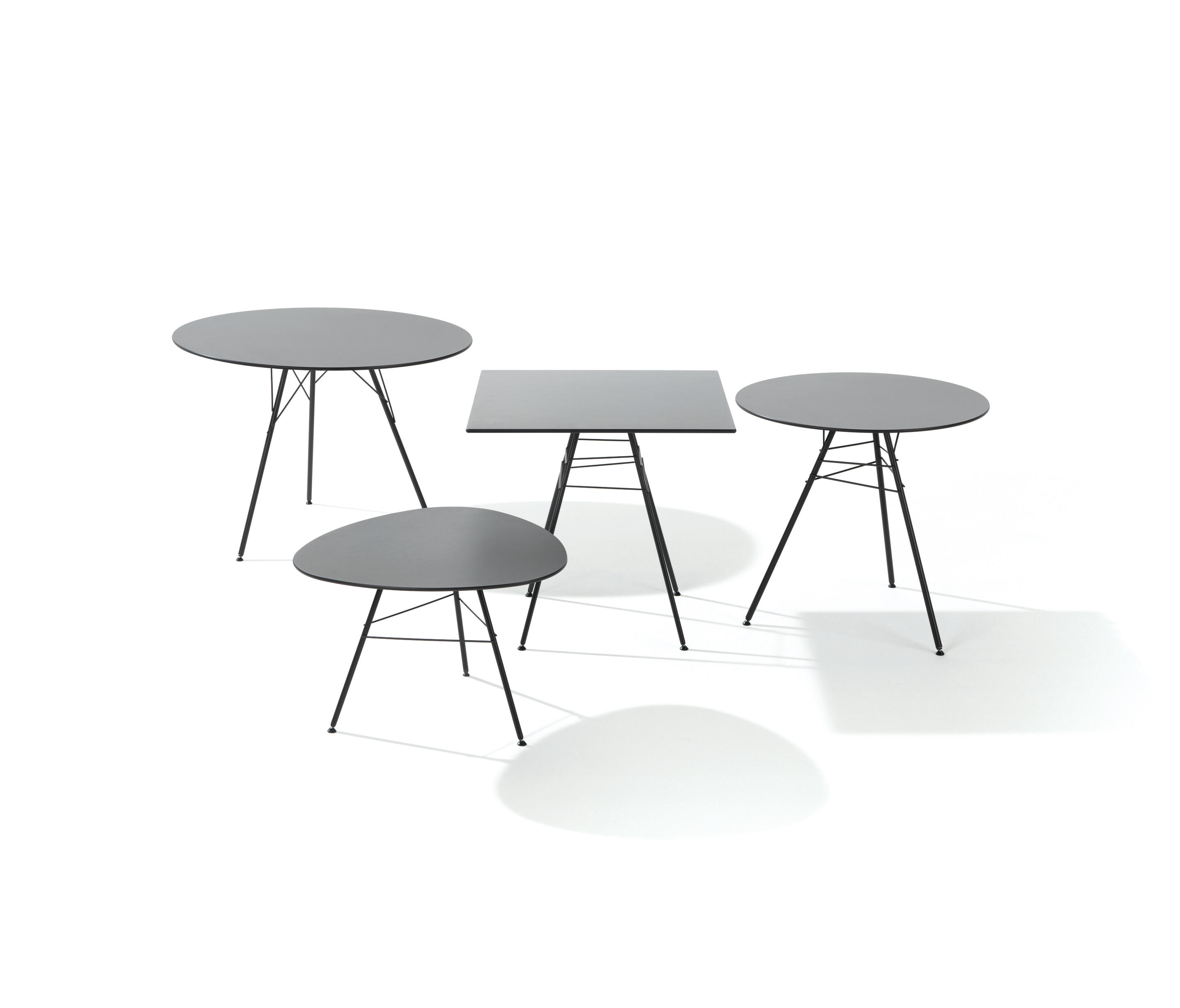 创意家具 - 桌几|餐桌|办公家具|设计师家具|Leaf 户外餐台