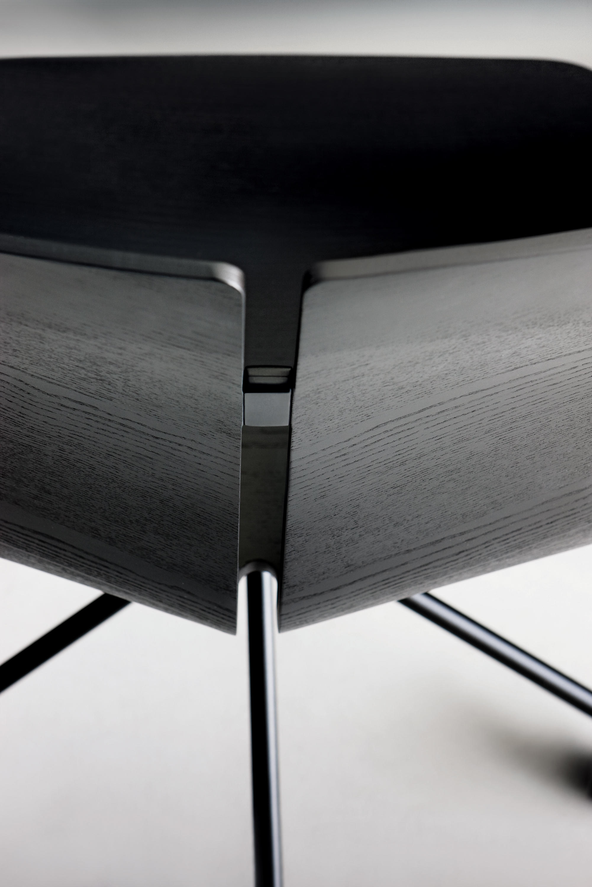 创意家具 - 坐具|吧椅/凳子|办公家具|设计师家具|LINK 凳/吧椅