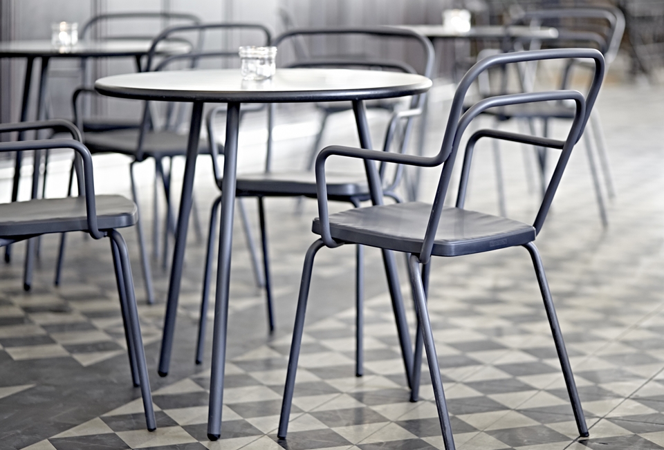 创意家具 - 桌几|咖啡桌|办公家具|设计师家具|KAFFE 咖啡桌/茶几