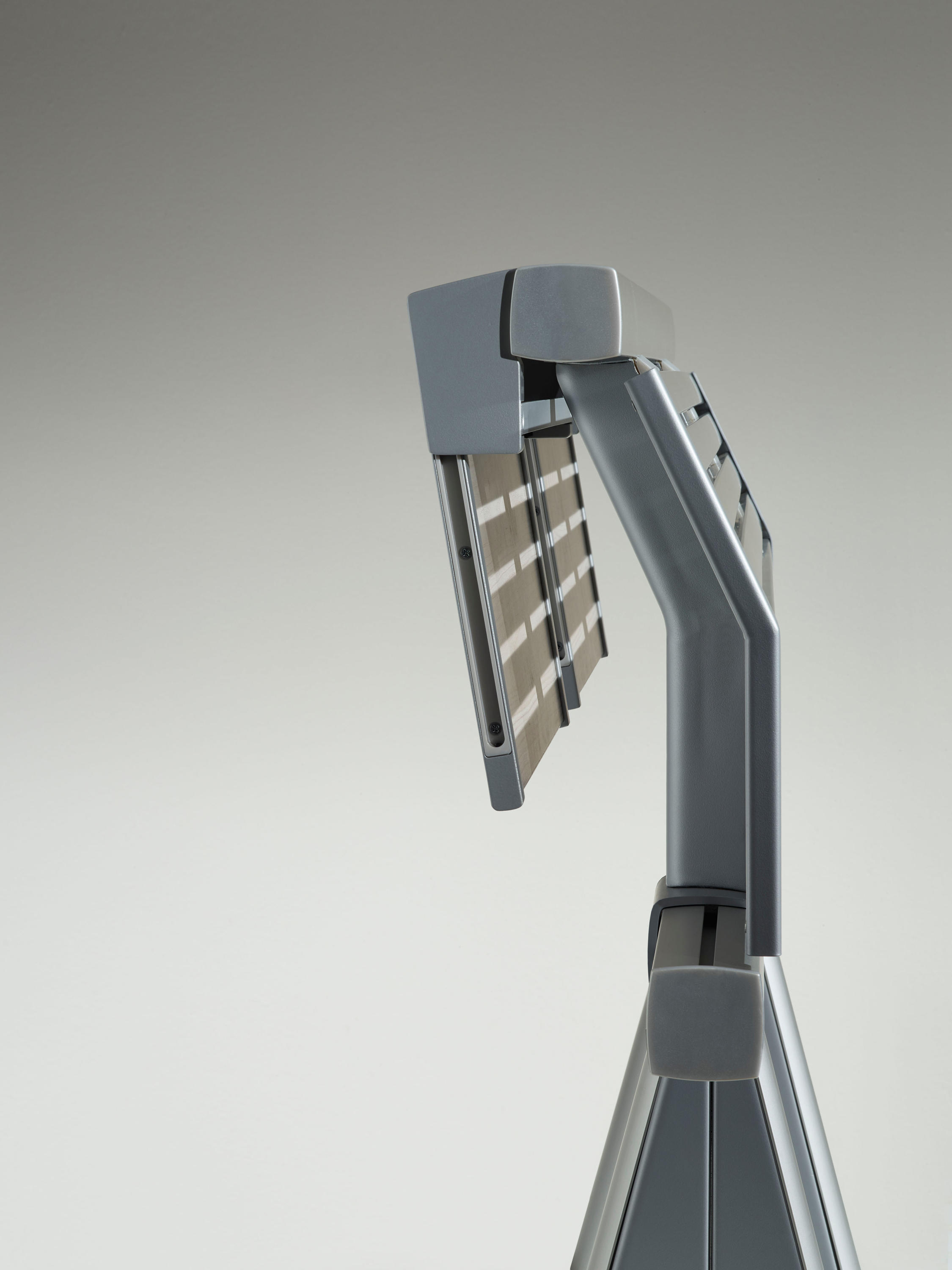 学校家具|阶梯教室桌椅|办公家具|设计师家具|跑步者