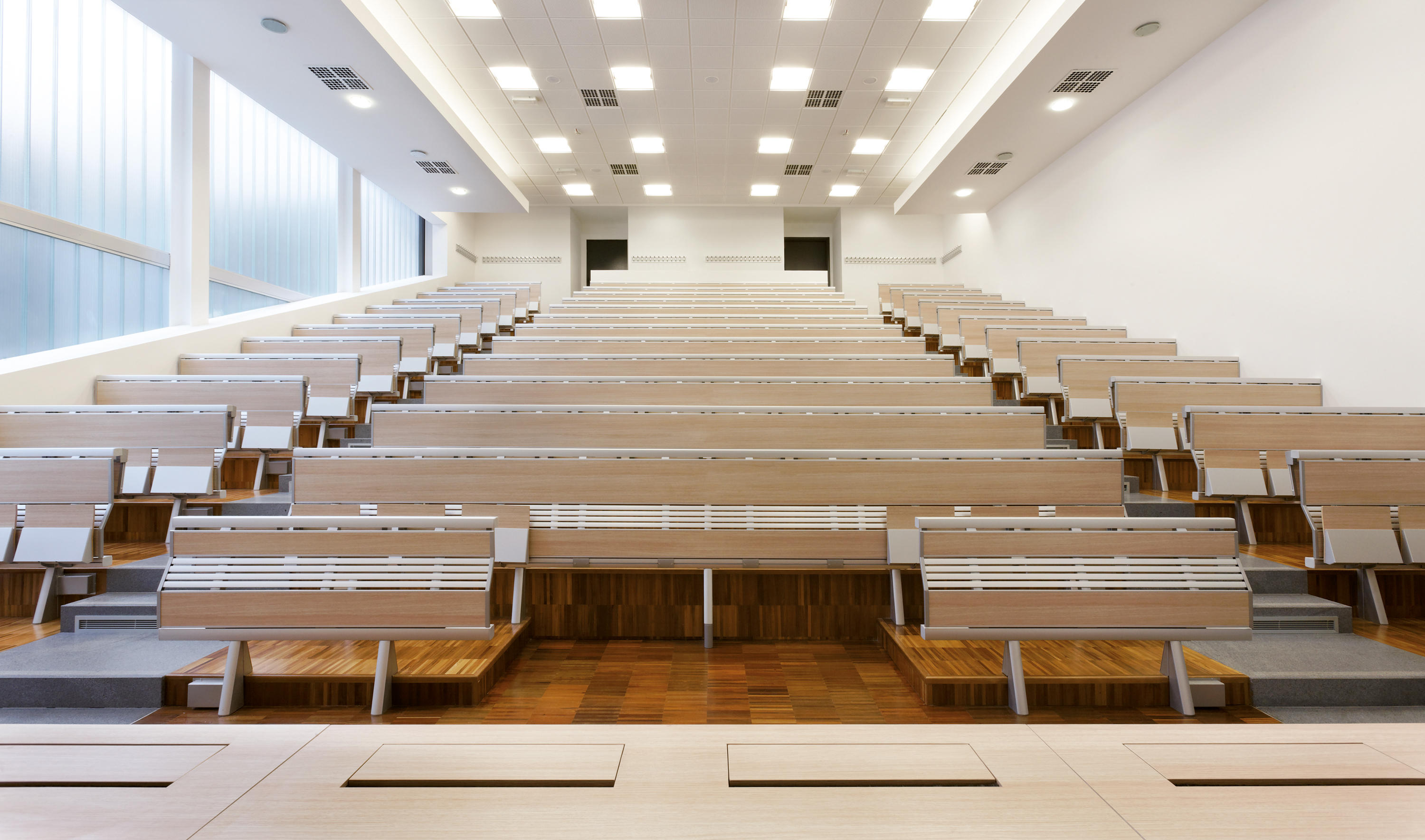 学校家具|阶梯教室桌椅|办公家具|设计师家具|跑步者