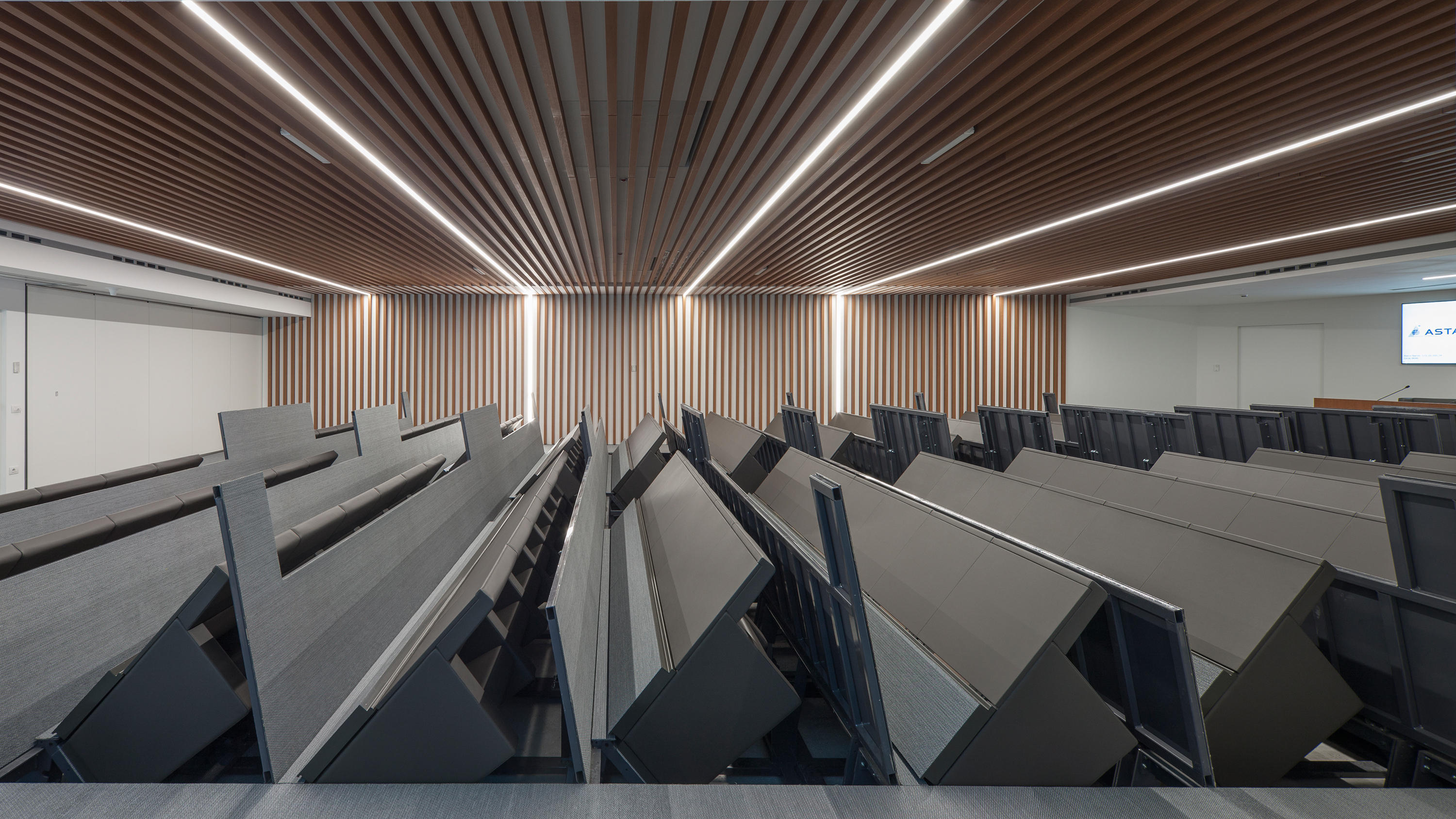 公共座椅|礼堂椅、报告厅椅|办公家具|设计师家具|L213 剧院/礼堂椅