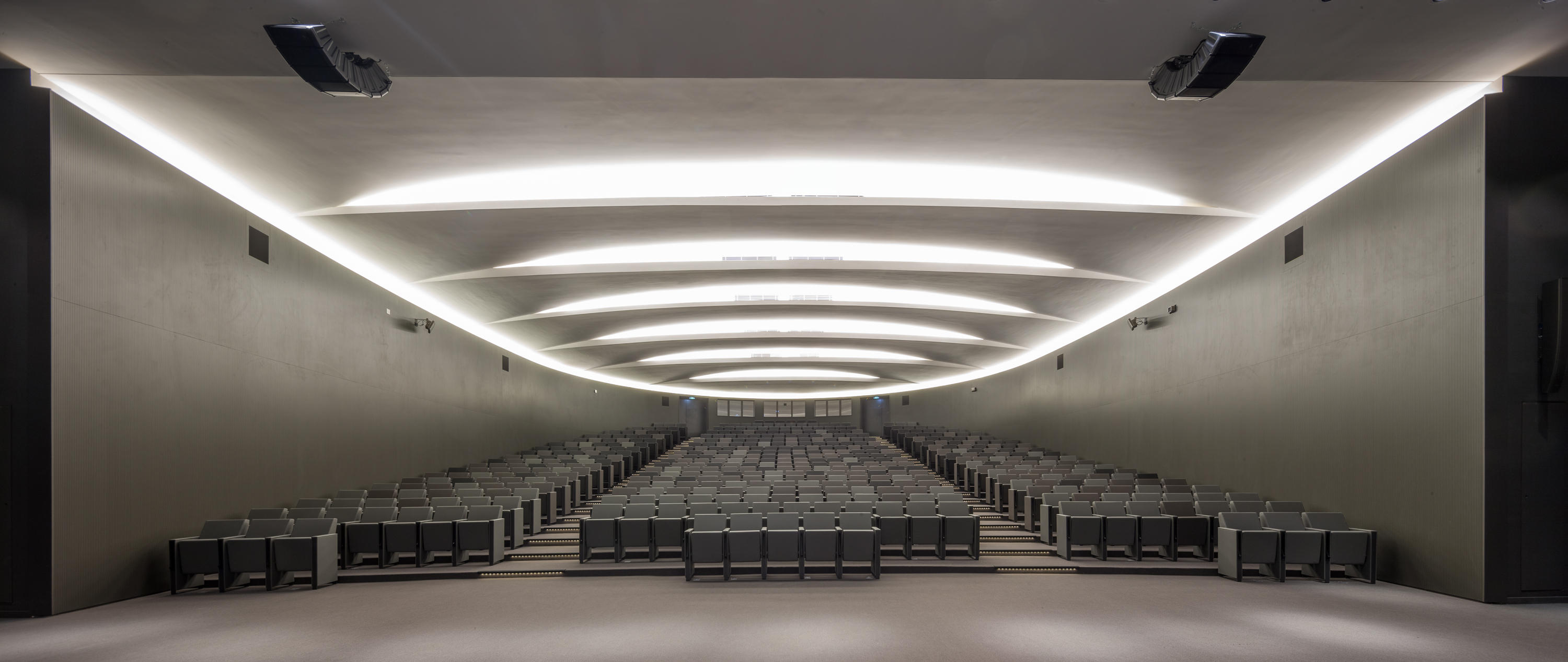 公共座椅|礼堂椅、报告厅椅|办公家具|设计师家具|C100 剧院/礼堂椅