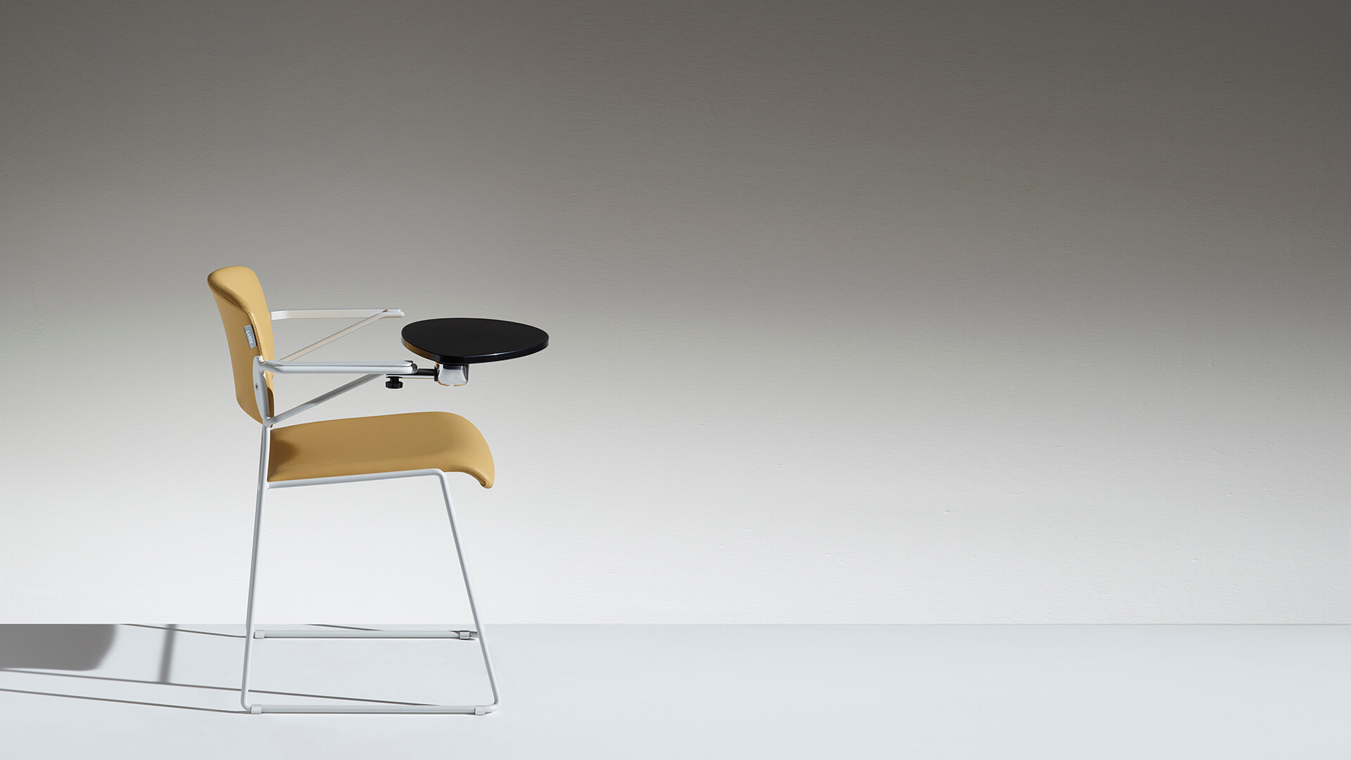 办公椅|现代真皮会议椅|办公家具|设计师家具|ZINIA 会议椅