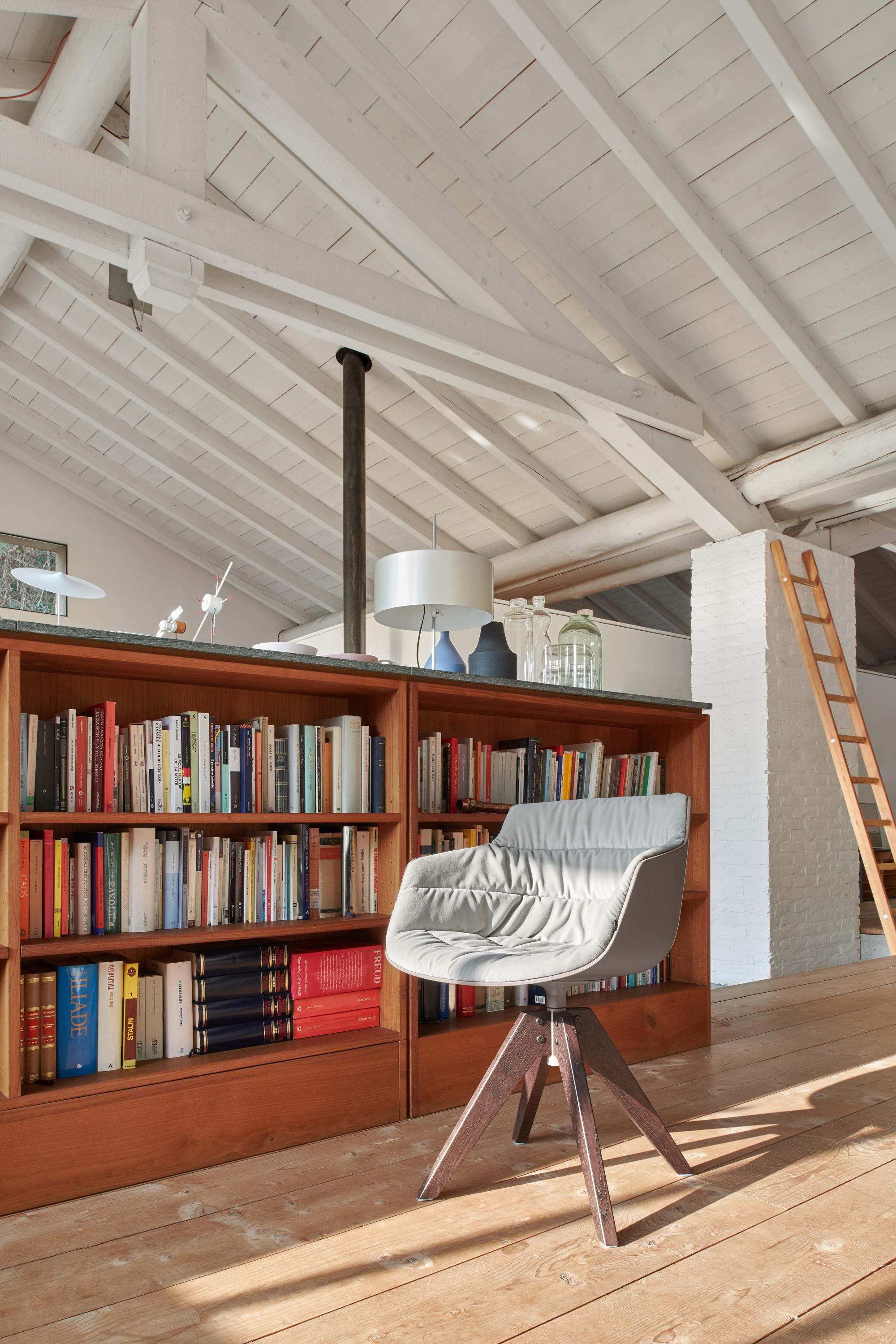 创意家具 - 坐具|餐椅|办公家具|设计师家具|FLOW SLIM COLOR  洽谈椅/餐椅