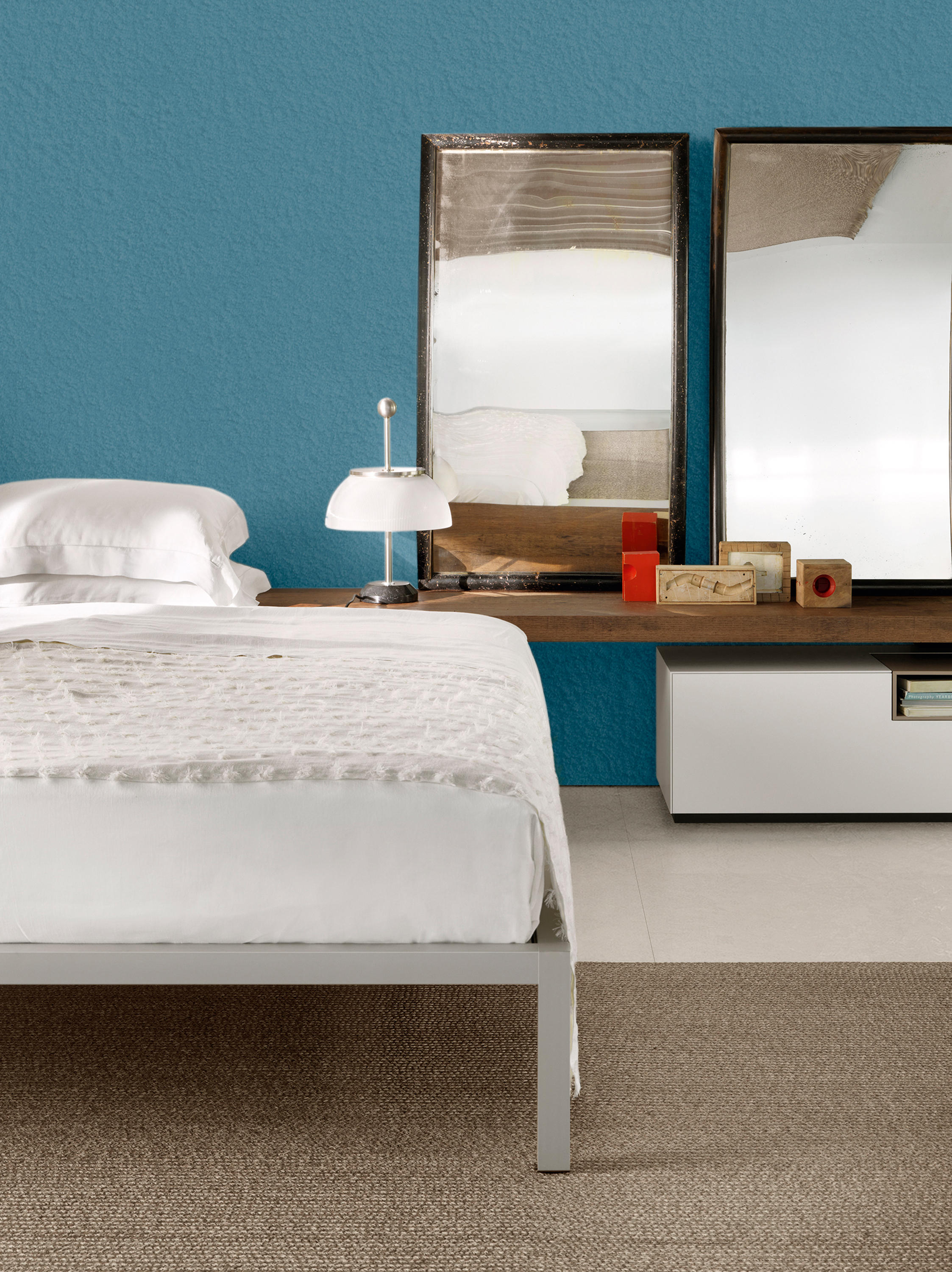 创意家具 - 卧室|床|办公家具|设计师家具|ALUMINIUM BED 床