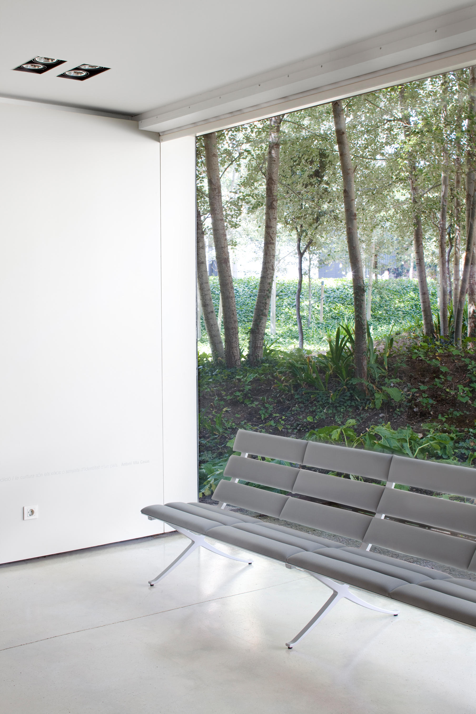 创意家具 - 坐具|户外椅|办公家具|设计师家具|BENCH  等候椅/排椅