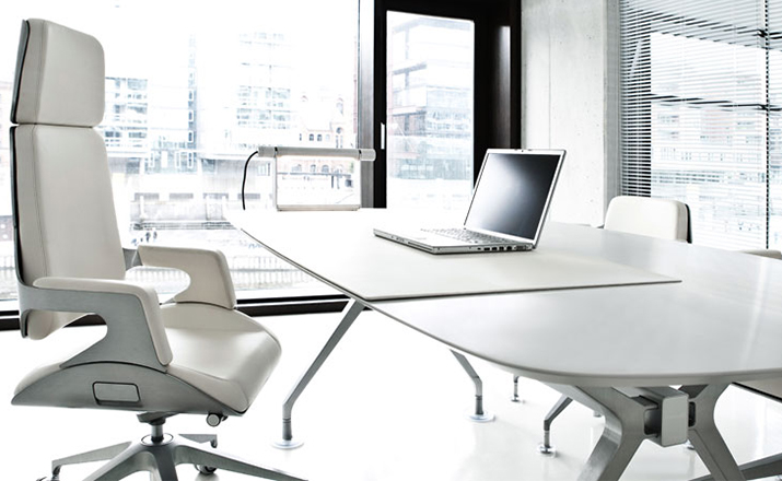 办公椅|现代真皮中班椅|办公家具|设计师家具| Interstuhl Silver 中班椅