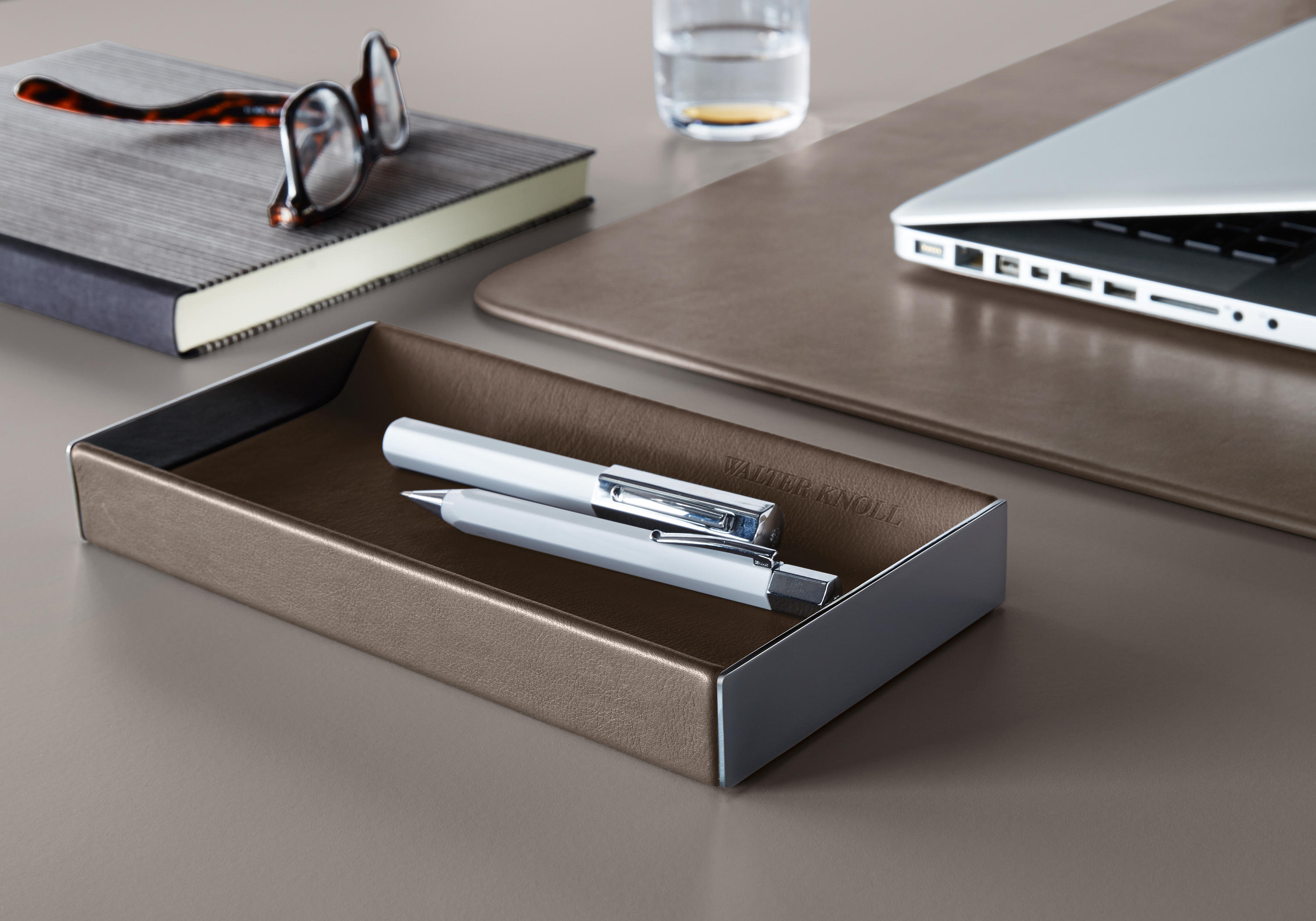 办公台|时尚大班台|办公家具|设计师家具|KEYPIECE COMMUNICATION DESK.大班台