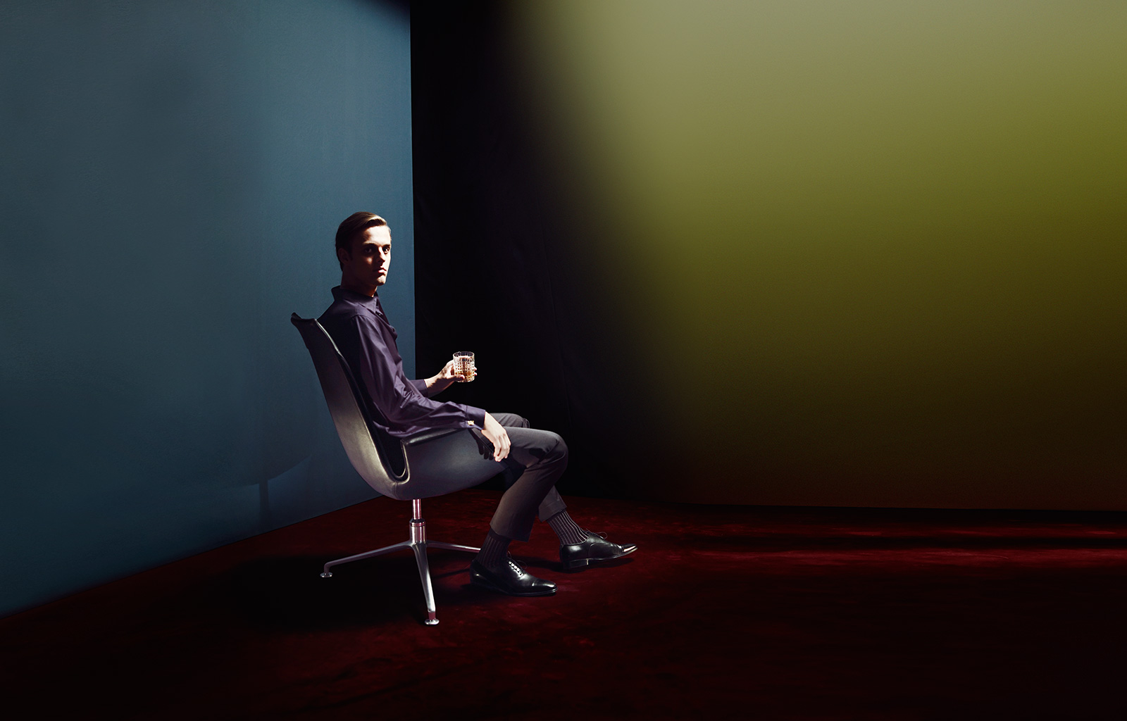 办公椅|现代真皮会议椅|办公家具|设计师家具|天鹅椅