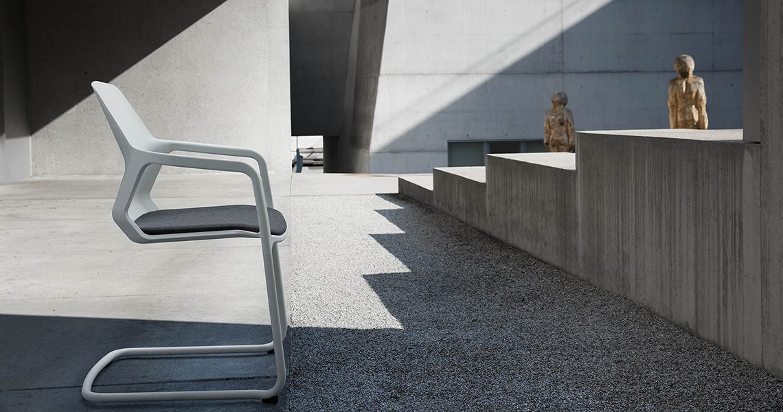 培训家具|布面培训椅|办公家具|设计师家具|现代悬臂椅