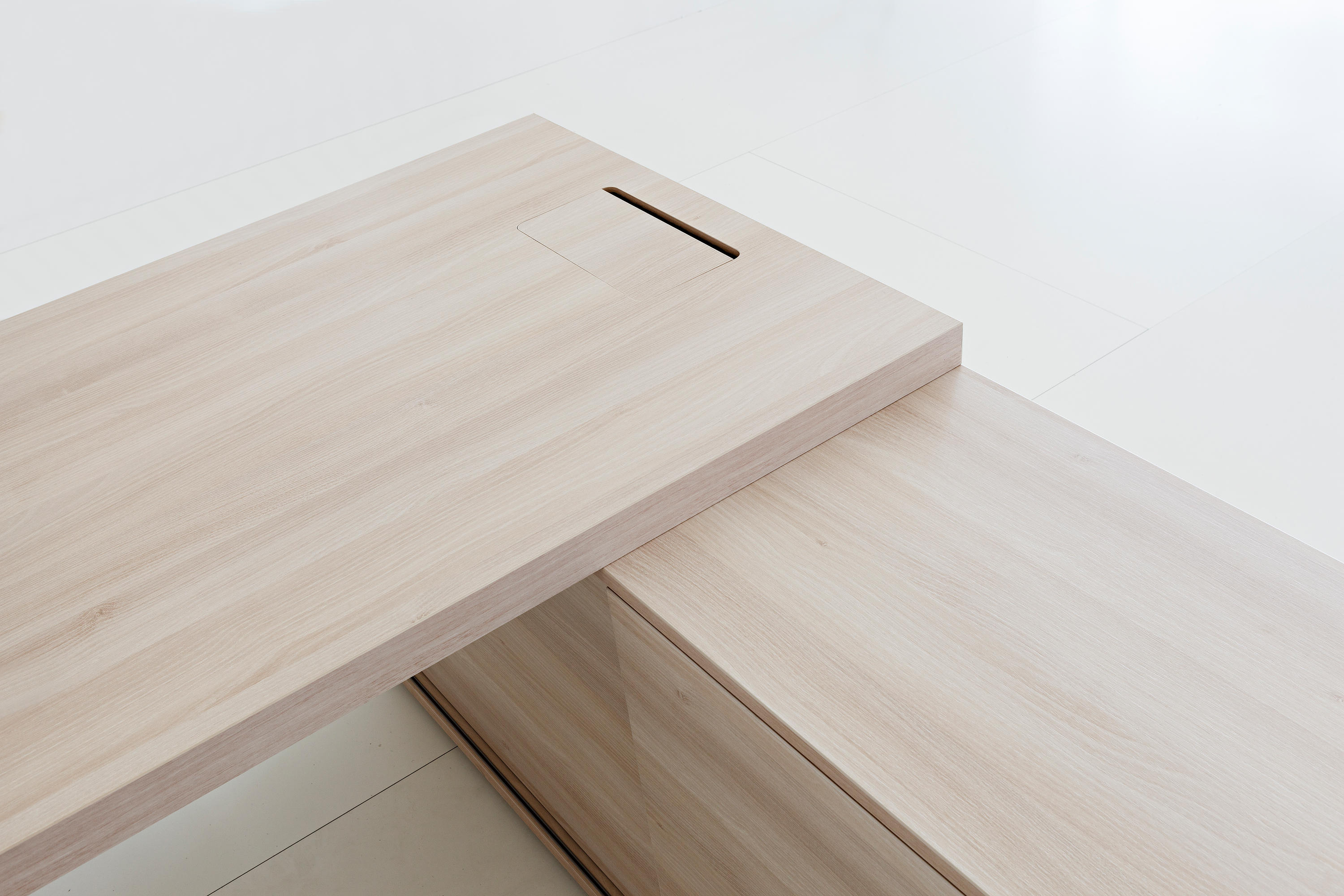 办公台|时尚大班台|办公家具|设计师家具|PRISMA行政桌系列