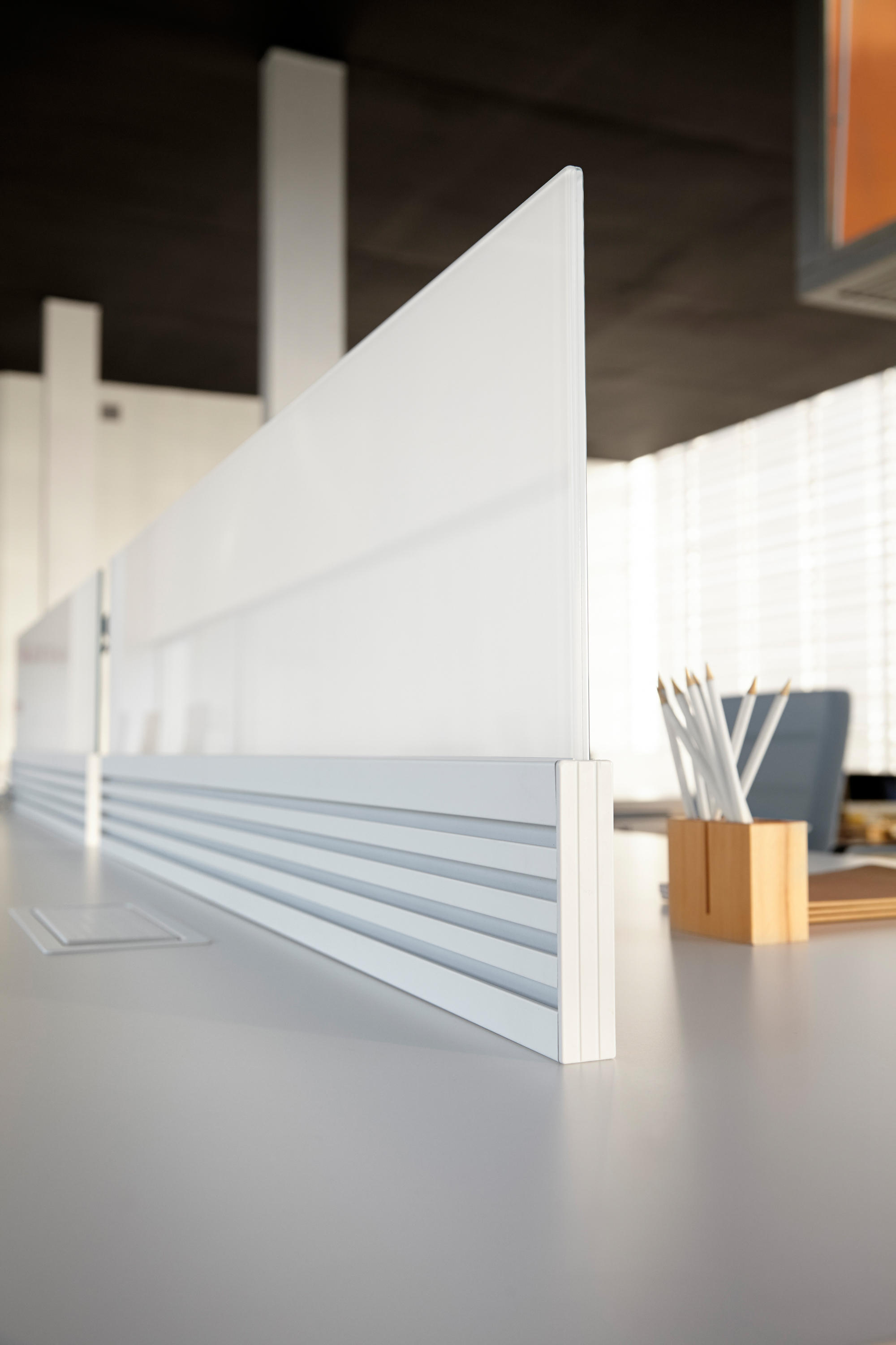 办公屏风|办公屏风系统|办公家具|设计师家具|PRISMA员工桌系列