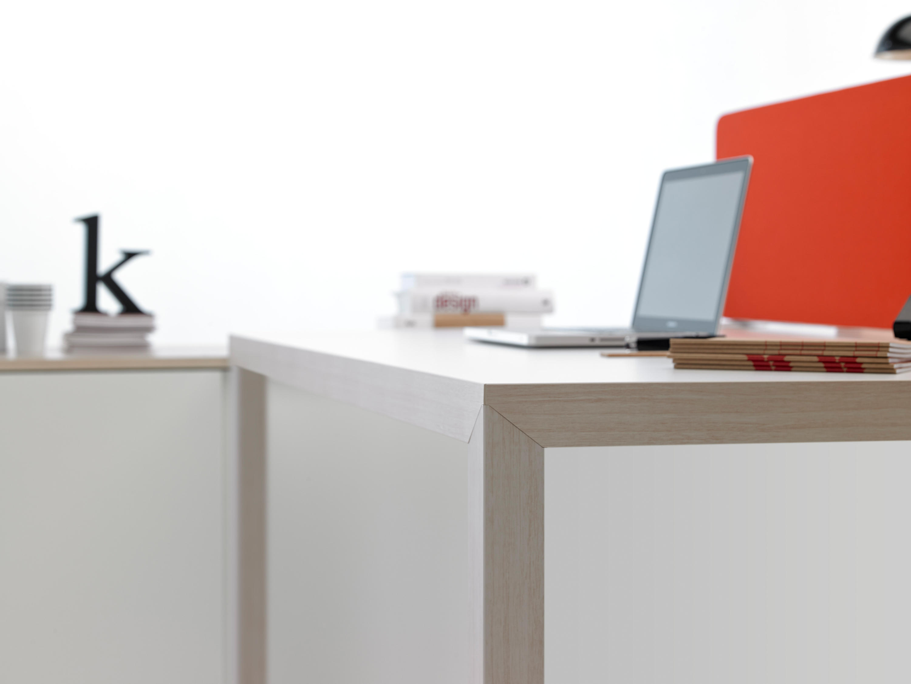 办公屏风|办公屏风系统|办公家具|设计师家具|PRISMA员工桌系列