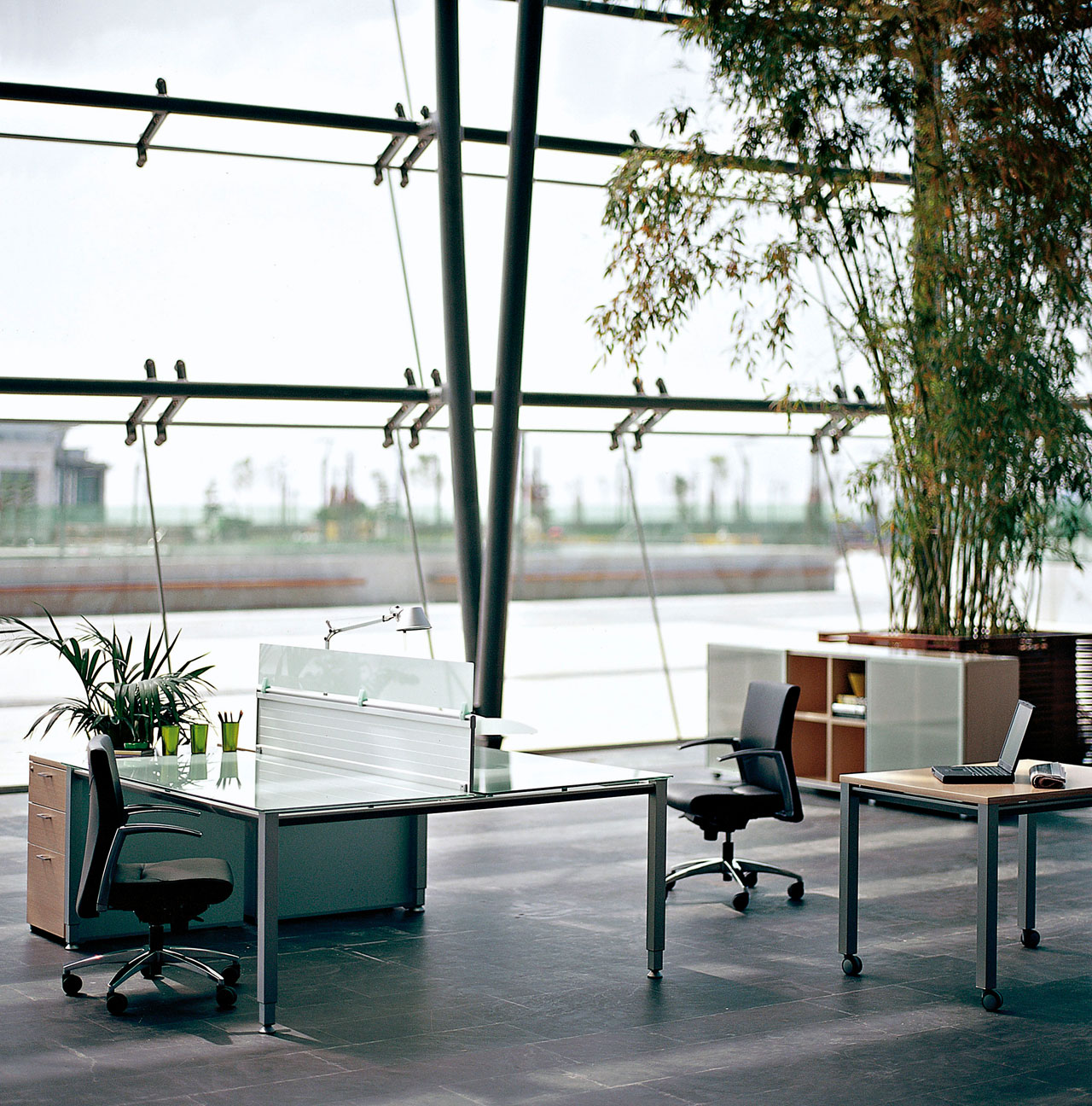 办公屏风|办公屏风系统|办公家具|设计师家具|VITAL 员工桌系列