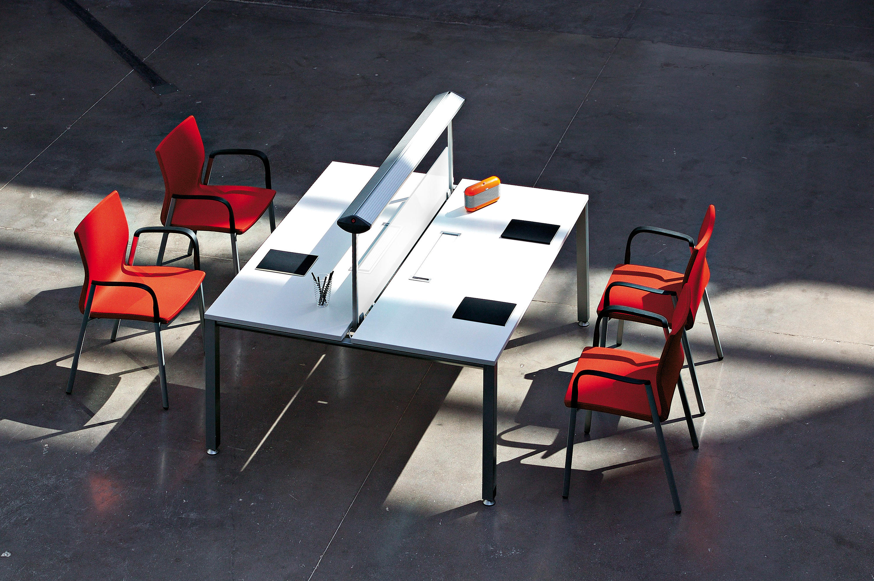 办公屏风|办公屏风系统|办公家具|设计师家具|VITAL 员工桌系列