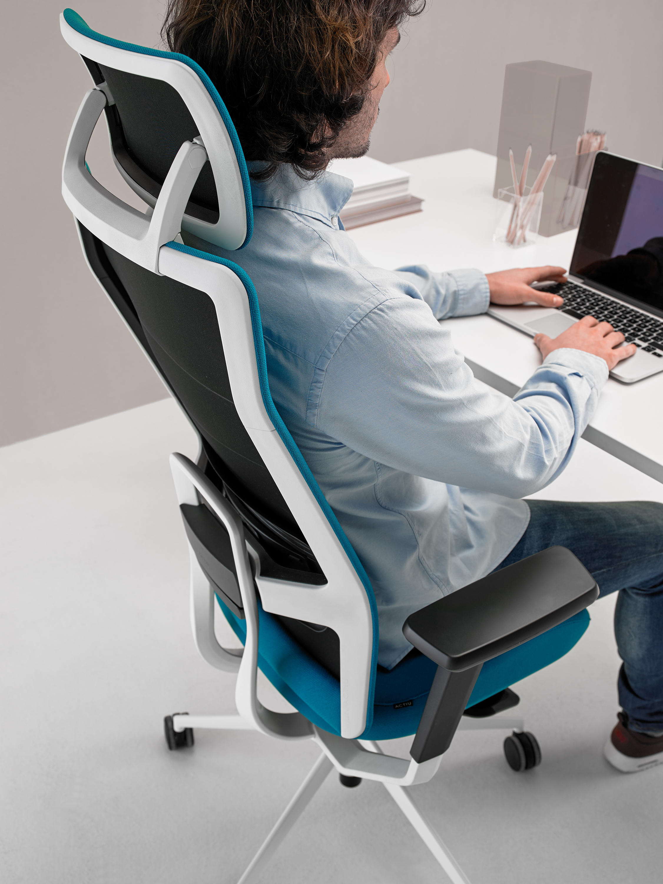 办公椅|现代真皮中班椅|办公家具|设计师家具|TNK FAMILY 大班椅系列