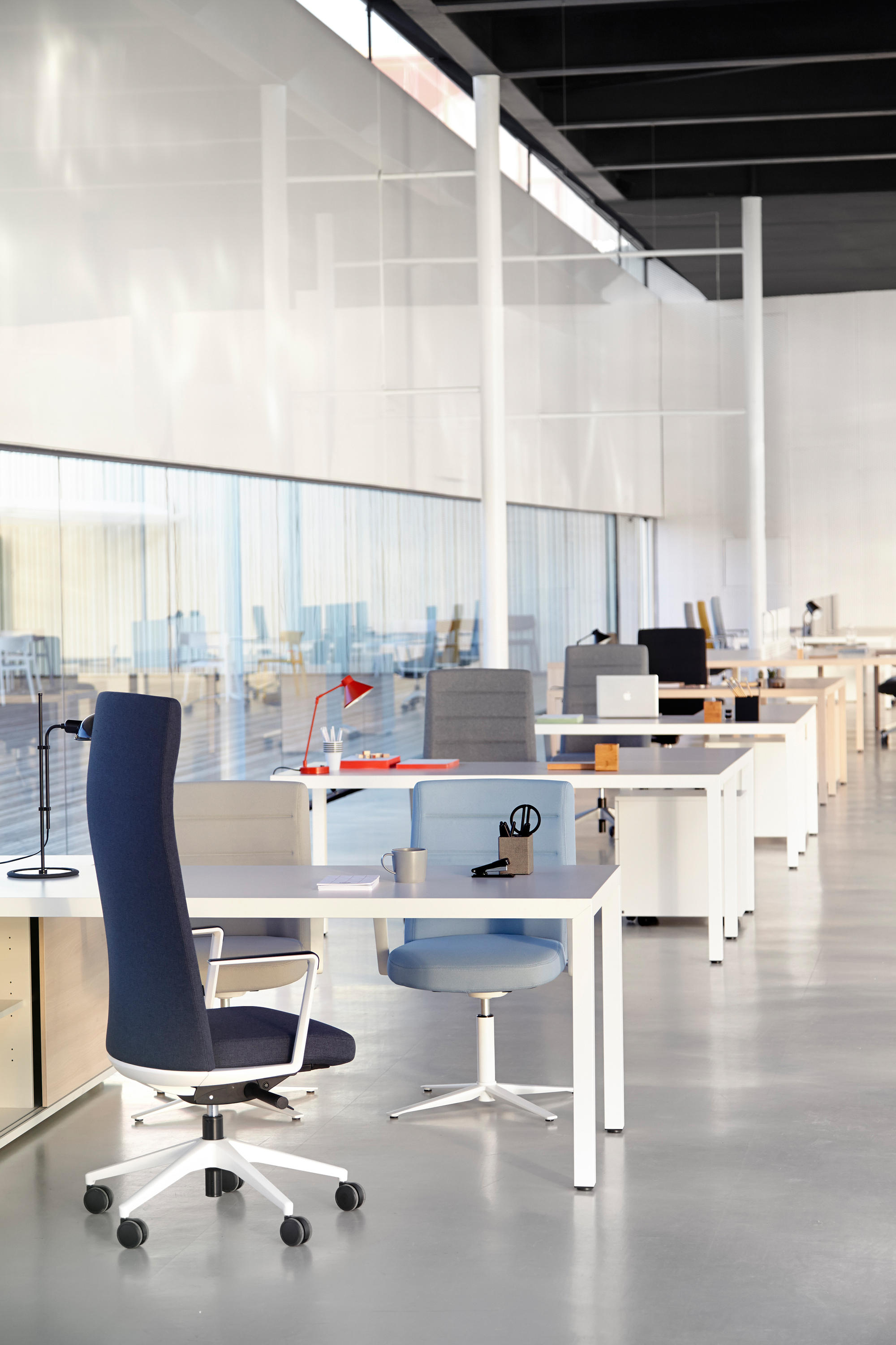 办公椅|现代真皮中班椅|办公家具|设计师家具|CRON 大班椅系列