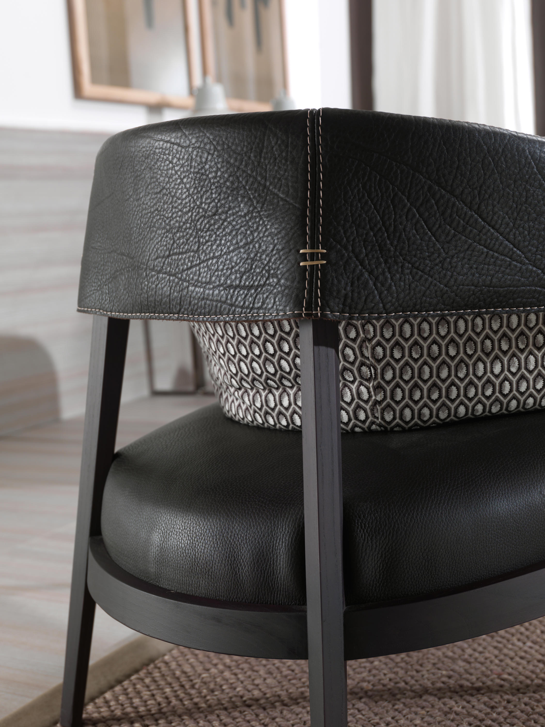 创意家具 - 坐具|休闲椅|办公家具|设计师家具|丽莎扶手椅