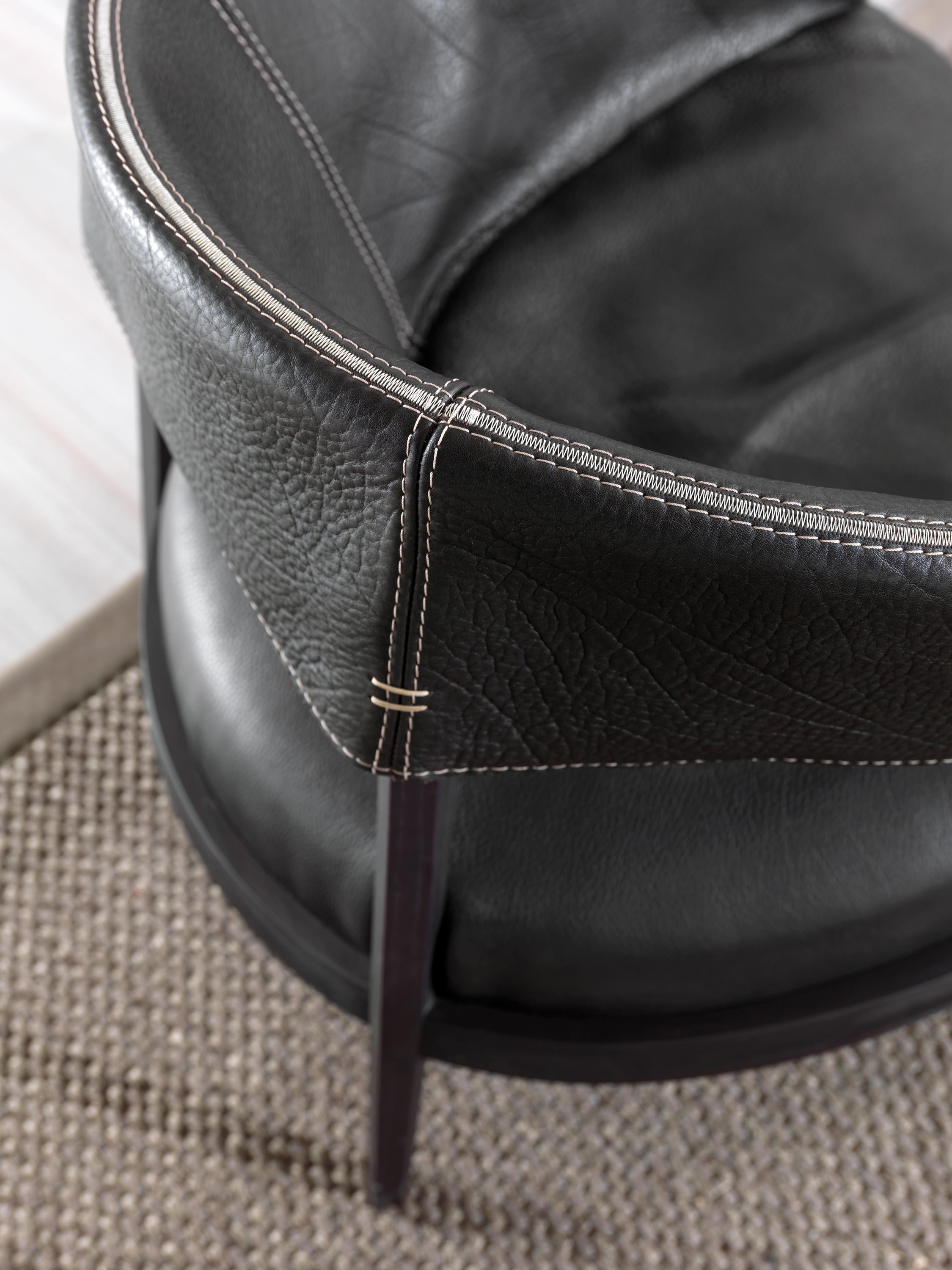 创意家具 - 坐具|休闲椅|办公家具|设计师家具|丽莎扶手椅