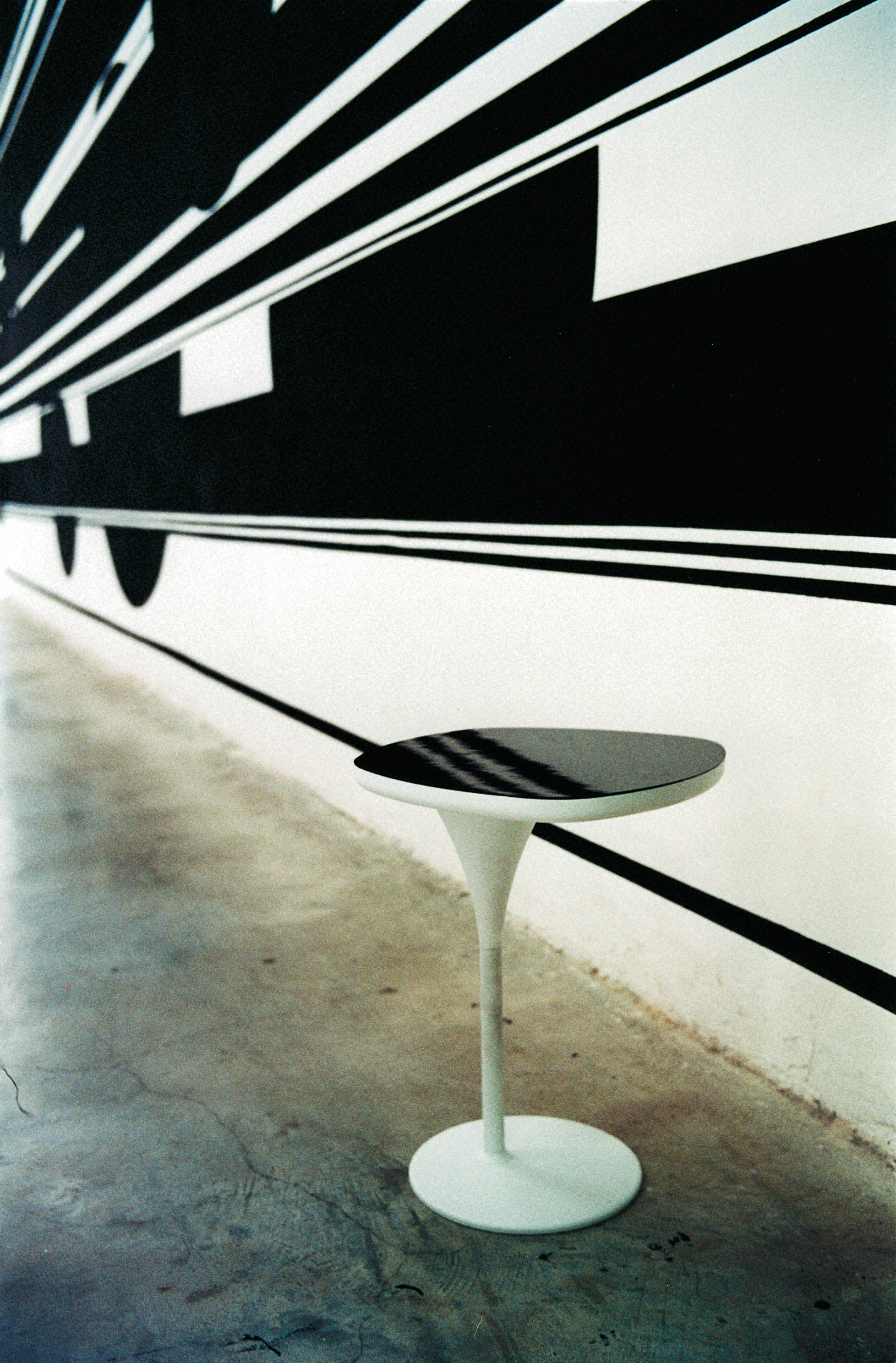 创意家具 - 桌几|茶几/边几|办公家具|设计师家具|春暖花开边几